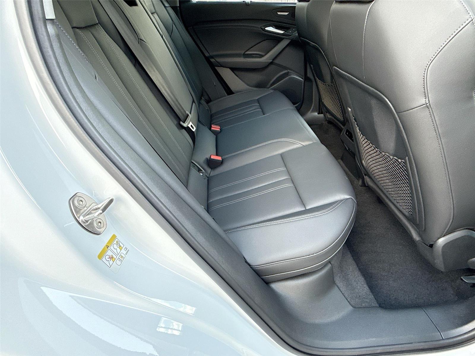 2025 Audi Q6 e-tron Premium Plus