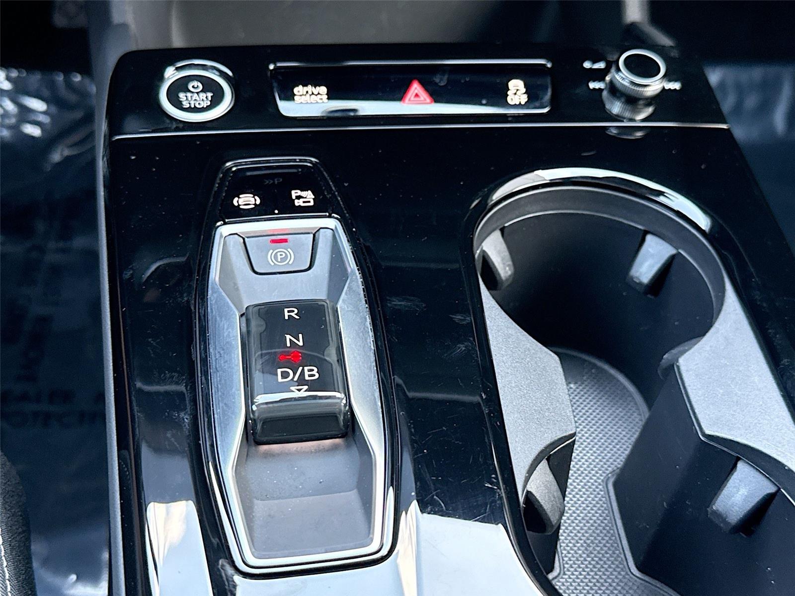 2025 Audi Q6 e-tron Premium Plus