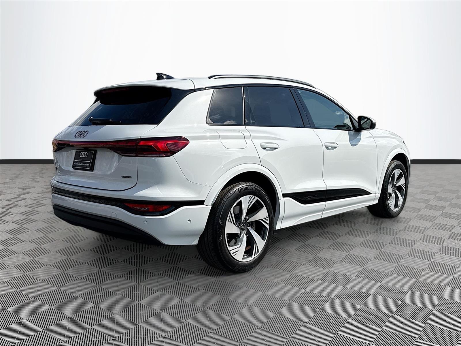 2025 Audi Q6 e-tron Premium Plus