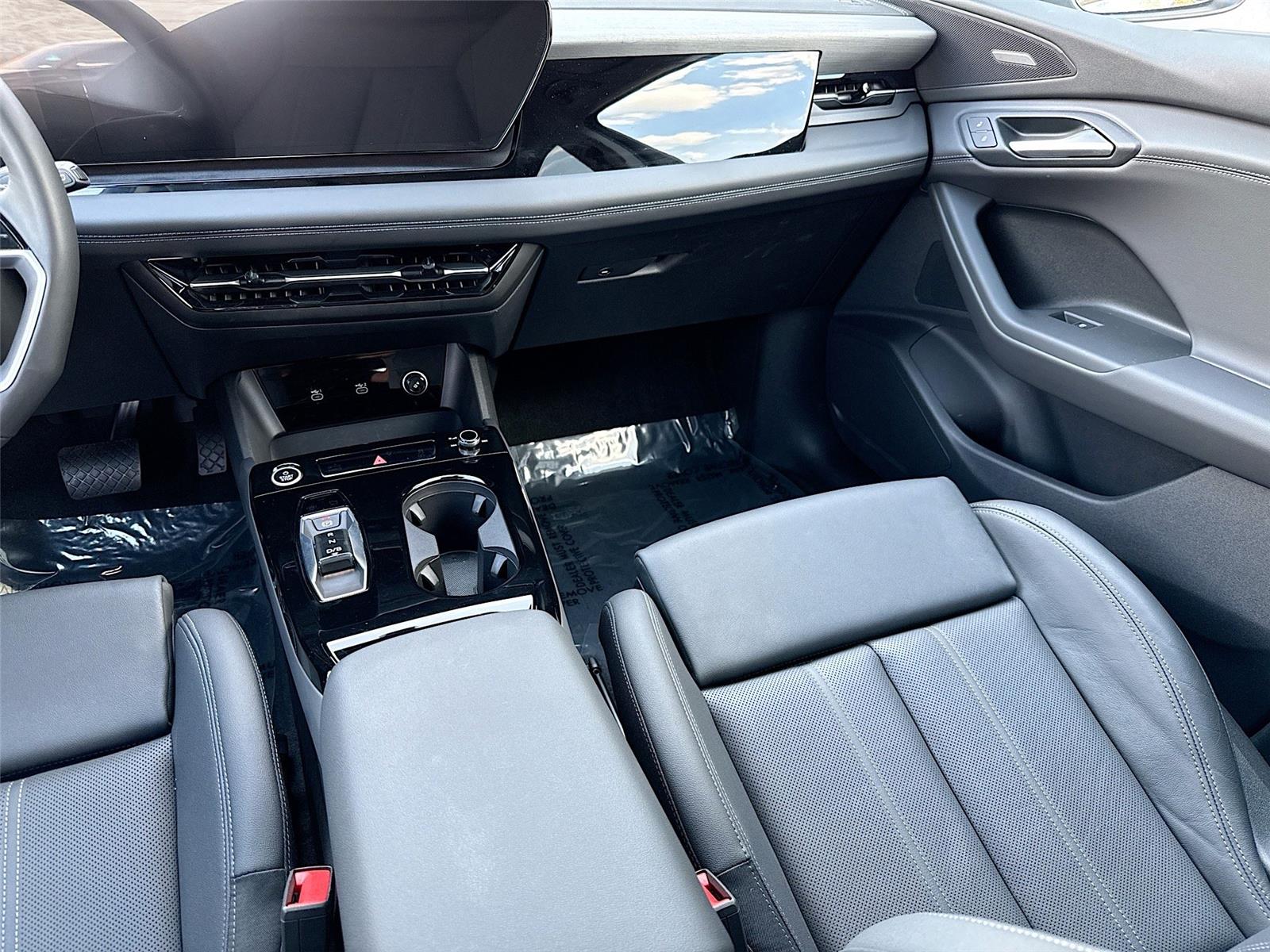 2025 Audi Q6 e-tron Premium Plus