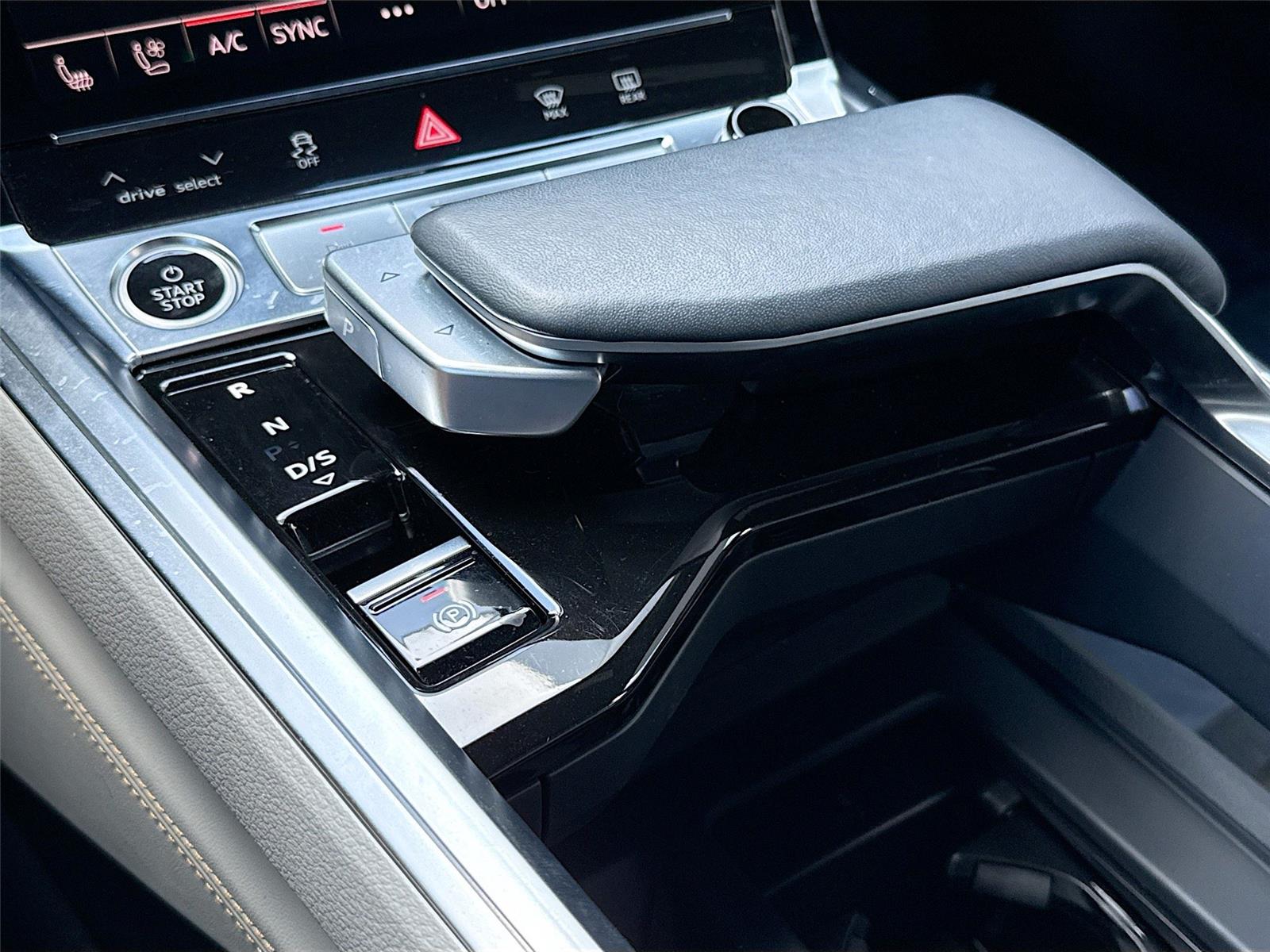 2024 Audi Q8 e-tron Prestige