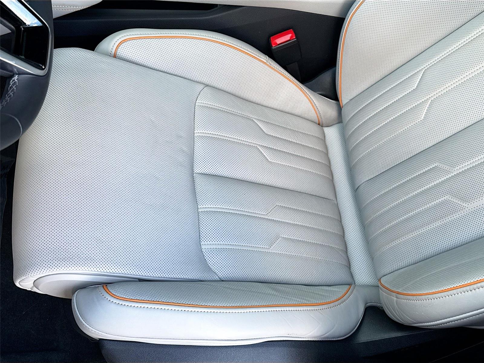 2024 Audi Q8 e-tron Prestige