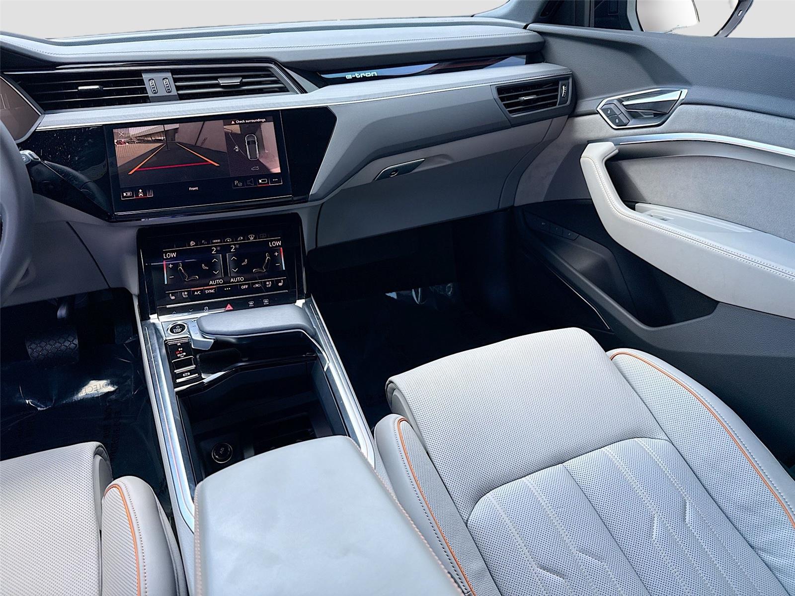 2024 Audi Q8 e-tron Prestige