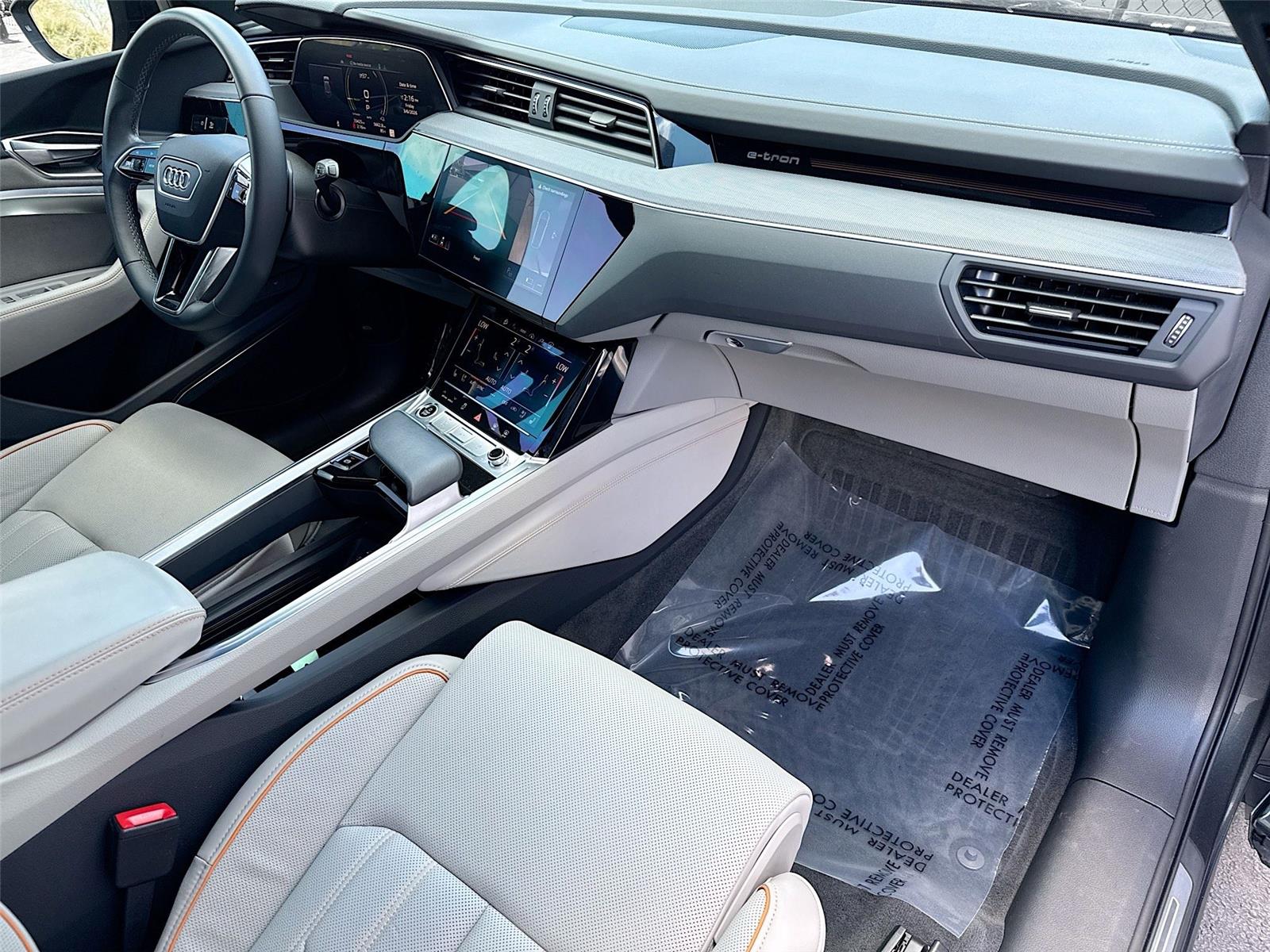 2024 Audi Q8 e-tron Prestige