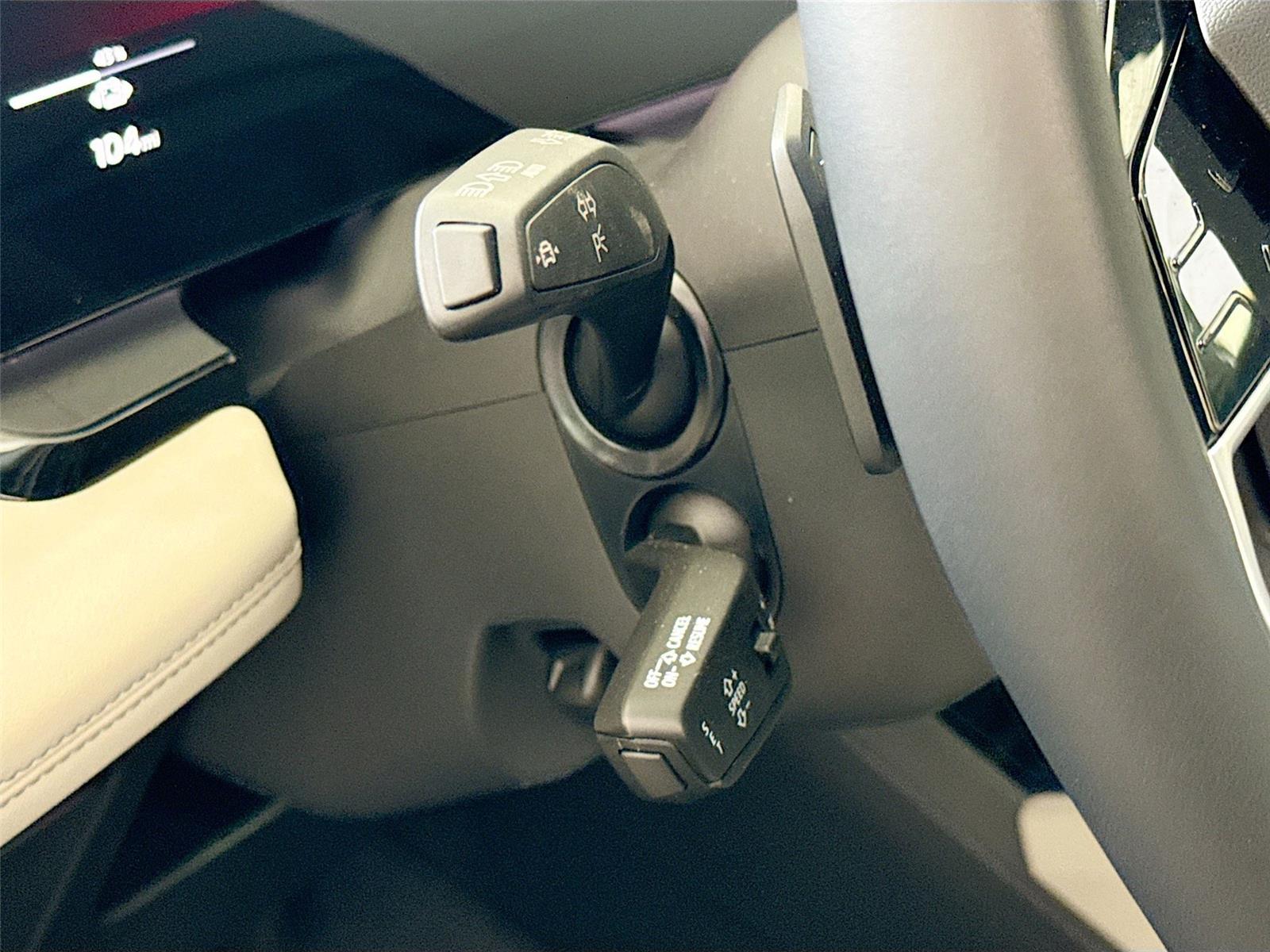 2025 Audi Q6 e-tron Premium Plus