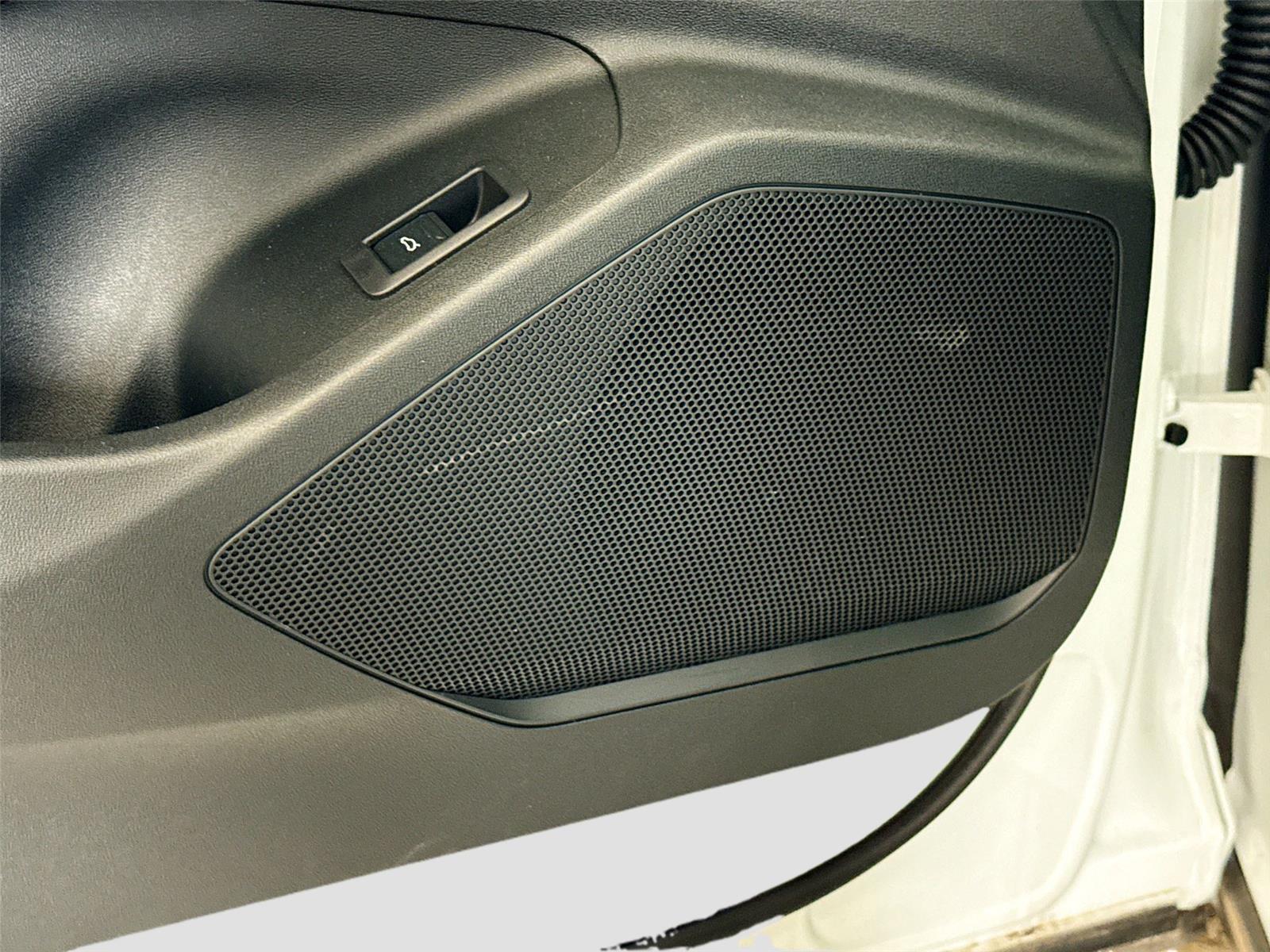 2025 Audi Q6 e-tron Premium Plus