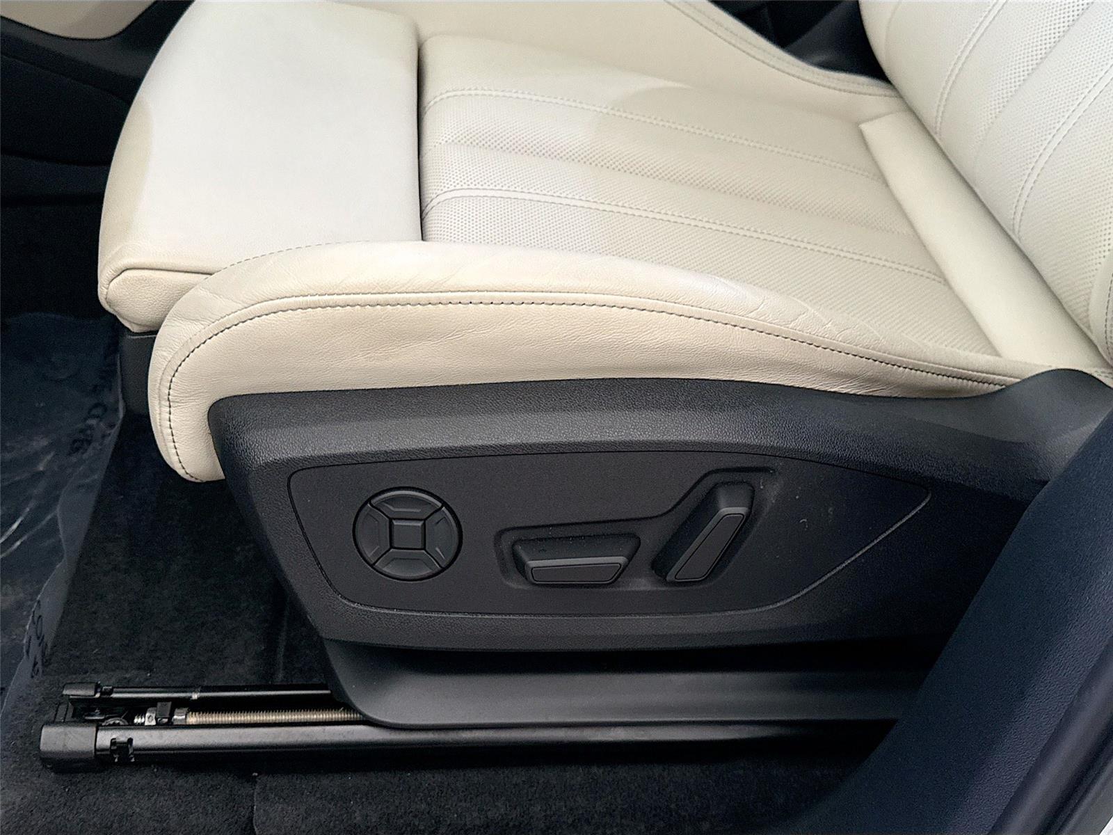 2025 Audi Q6 e-tron Premium Plus