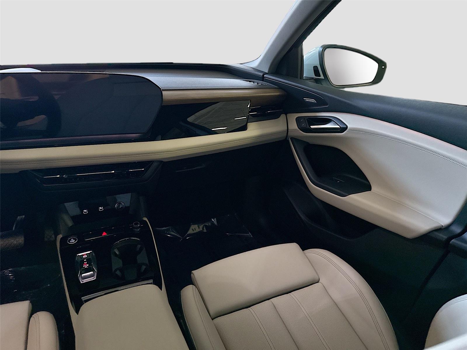 2025 Audi Q6 e-tron Premium Plus