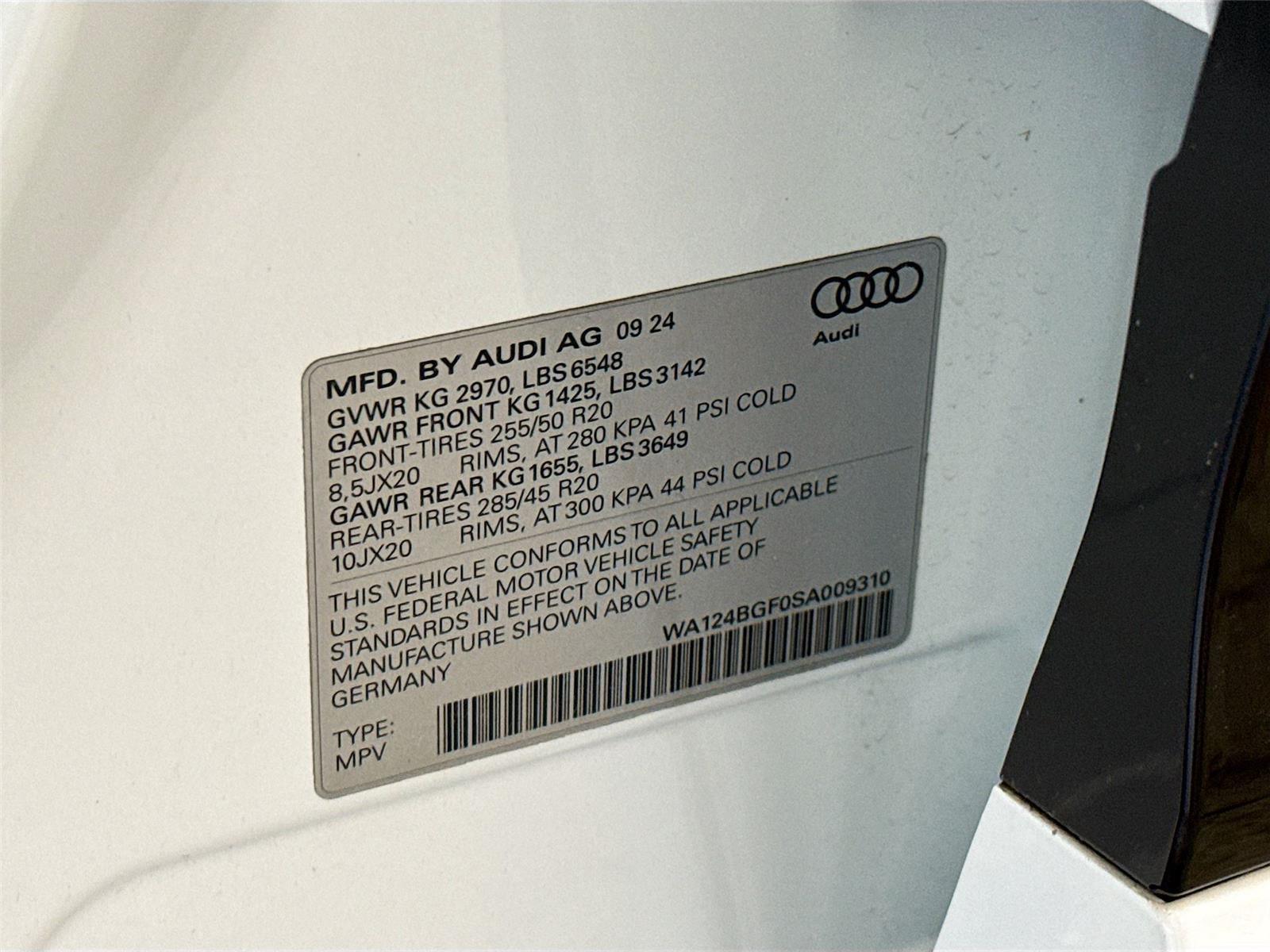 2025 Audi Q6 e-tron Premium Plus