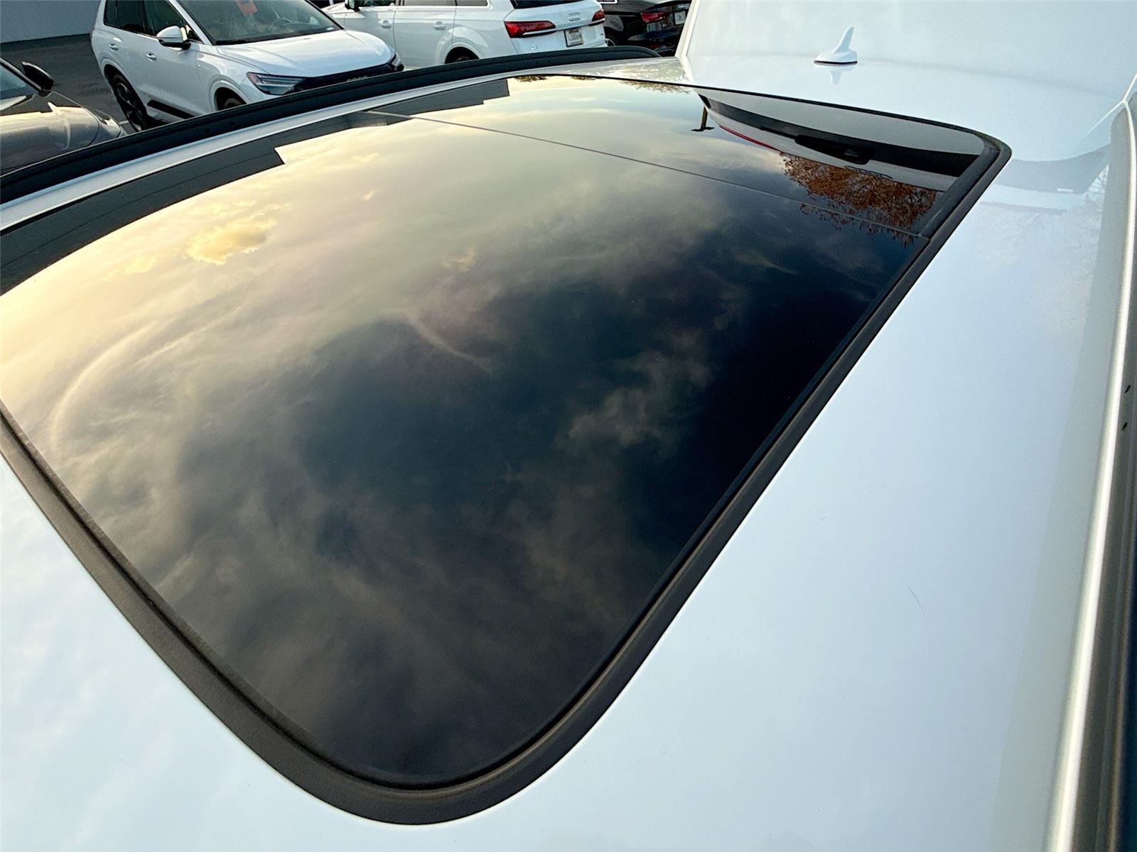 2024 Audi Q8 e-tron Premium