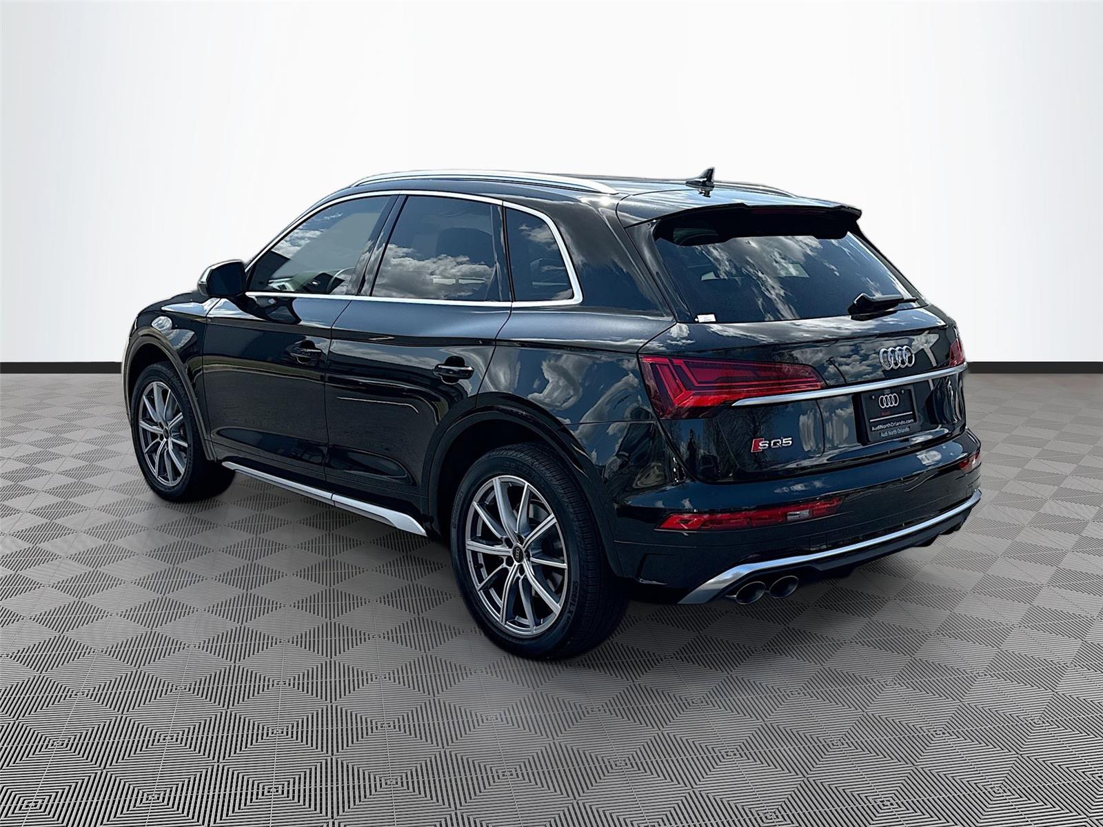 2022 Audi SQ5 Premium Plus