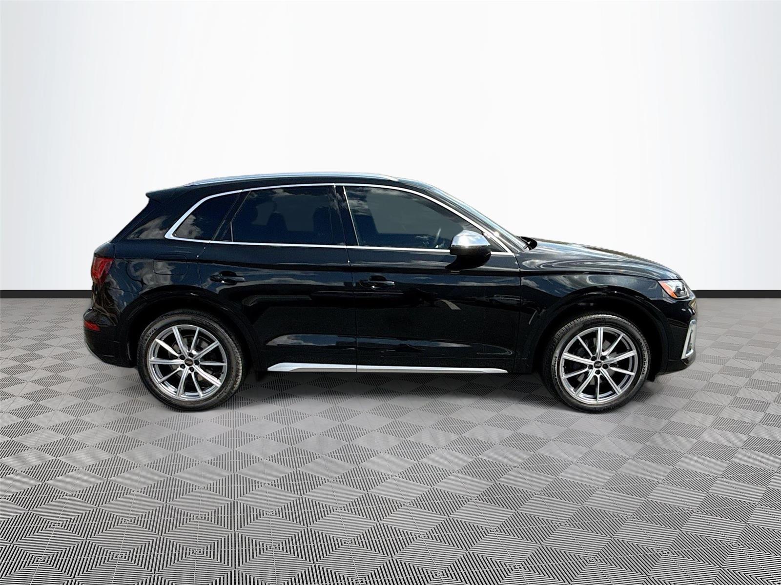 2022 Audi SQ5 Premium Plus