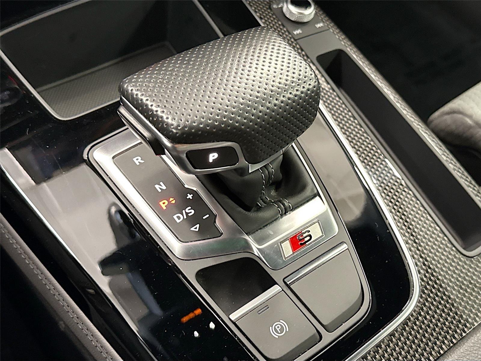 2022 Audi SQ5 Premium Plus