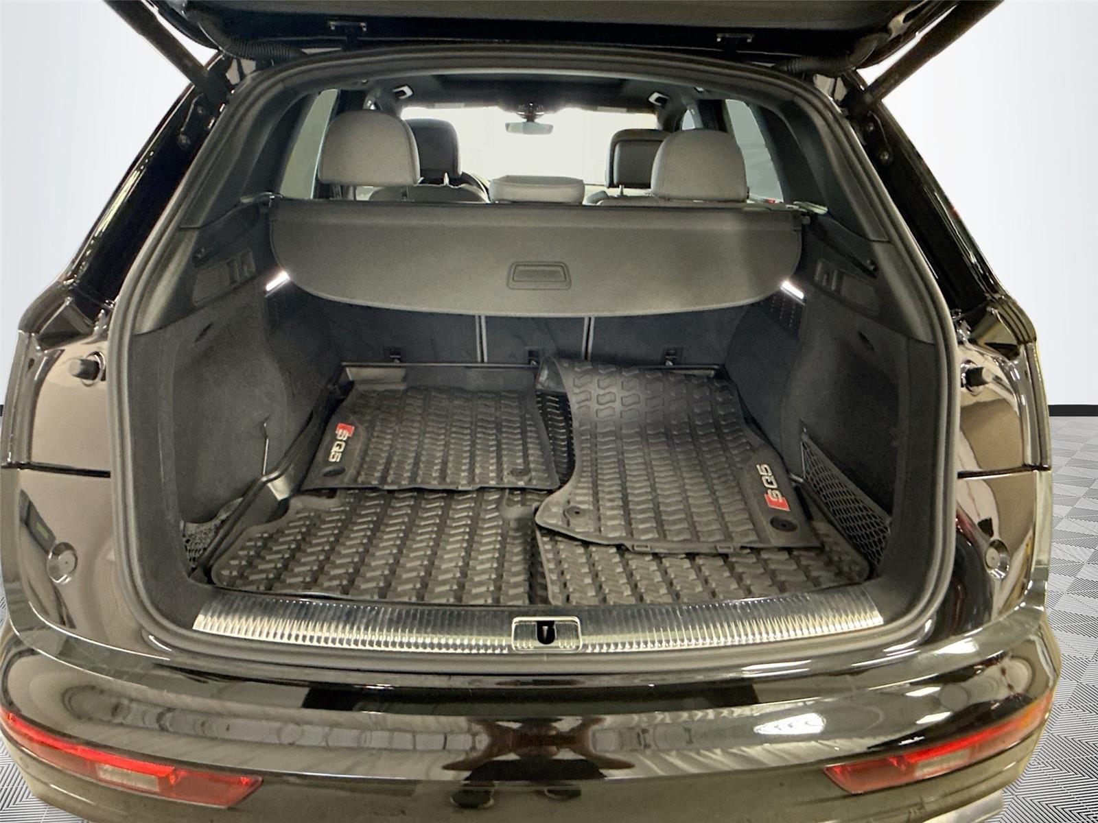 2022 Audi SQ5 Premium Plus