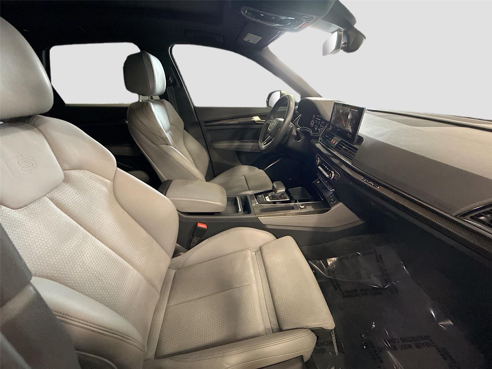 2022 Audi SQ5 Premium Plus