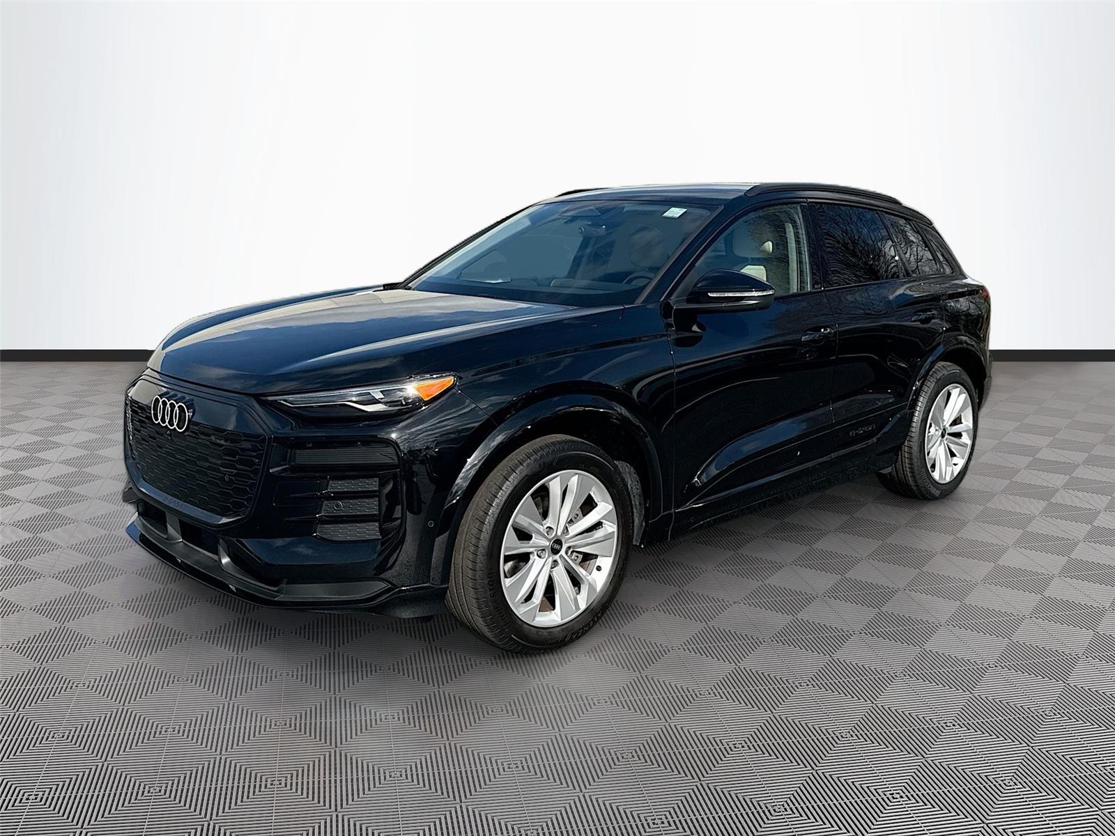 2025 Audi Q6 e-tron Premium