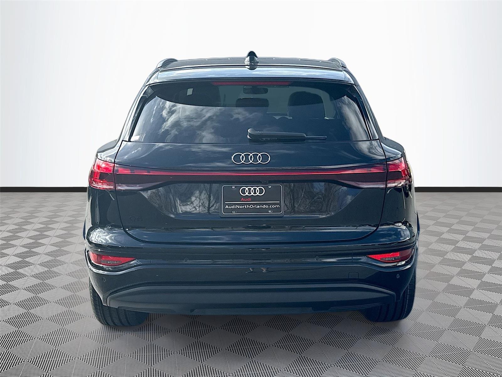 2025 Audi Q6 e-tron Premium