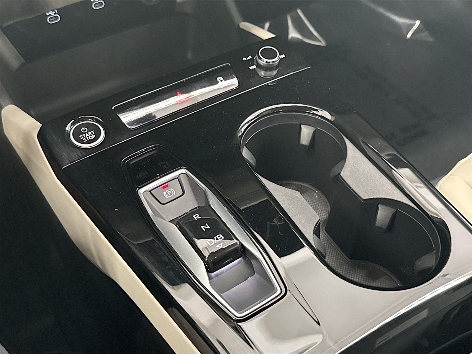 2025 Audi Q6 e-tron Premium