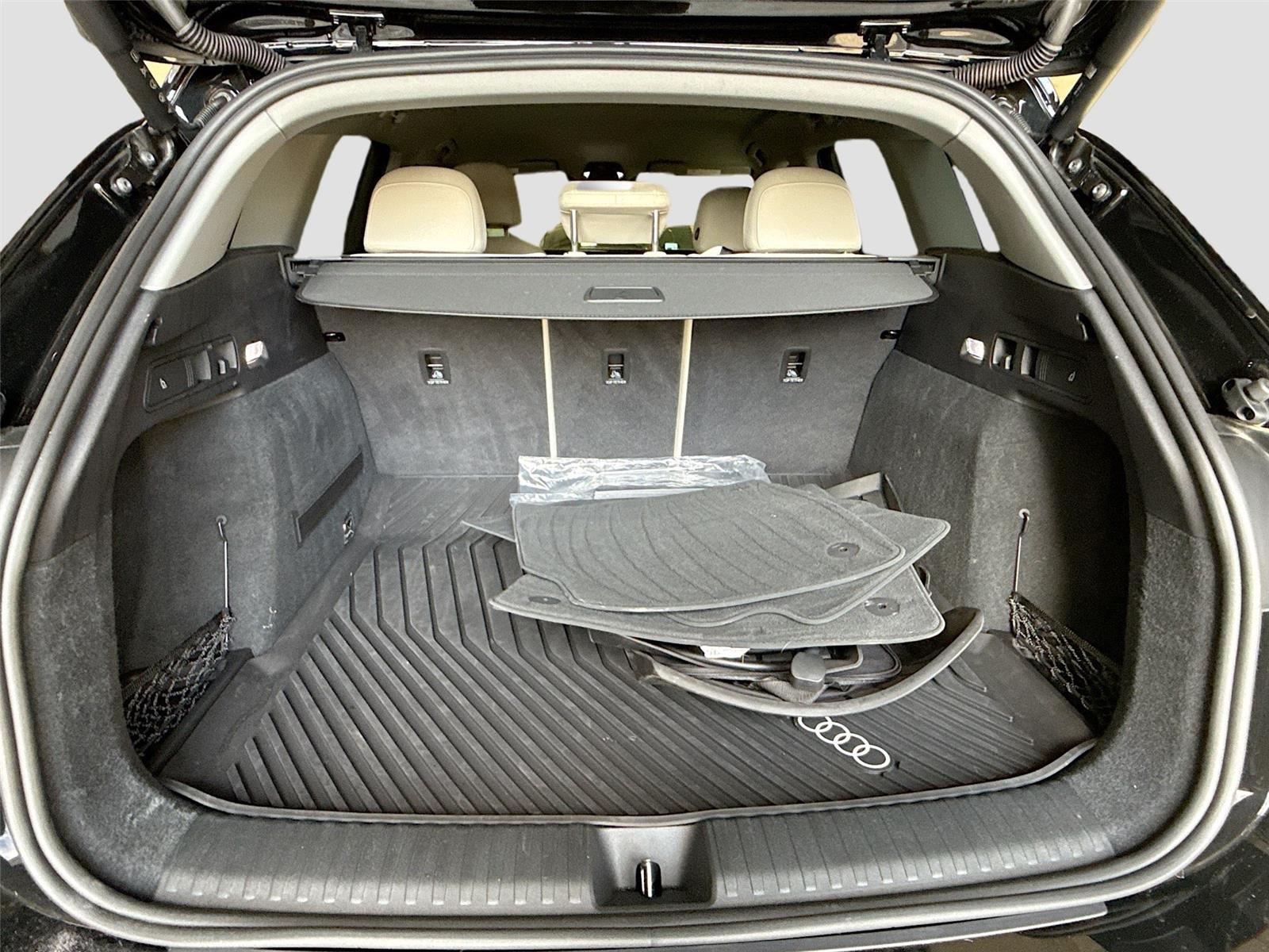 2025 Audi Q6 e-tron Premium