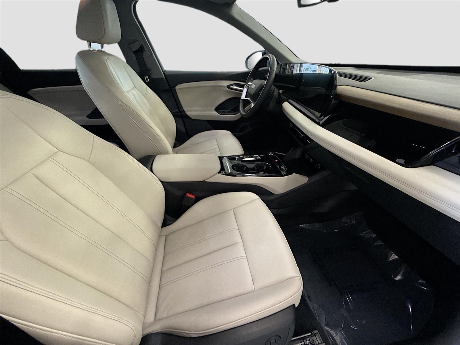 2025 Audi Q6 e-tron Premium