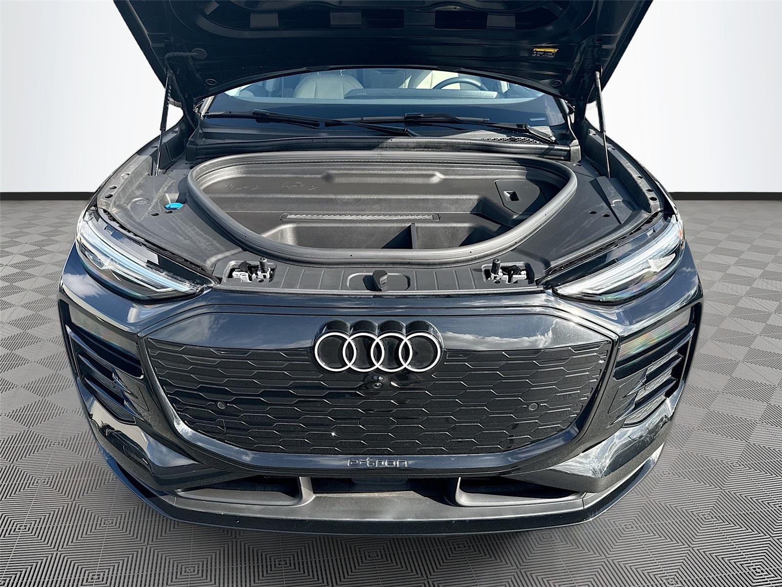 2025 Audi Q6 e-tron Premium