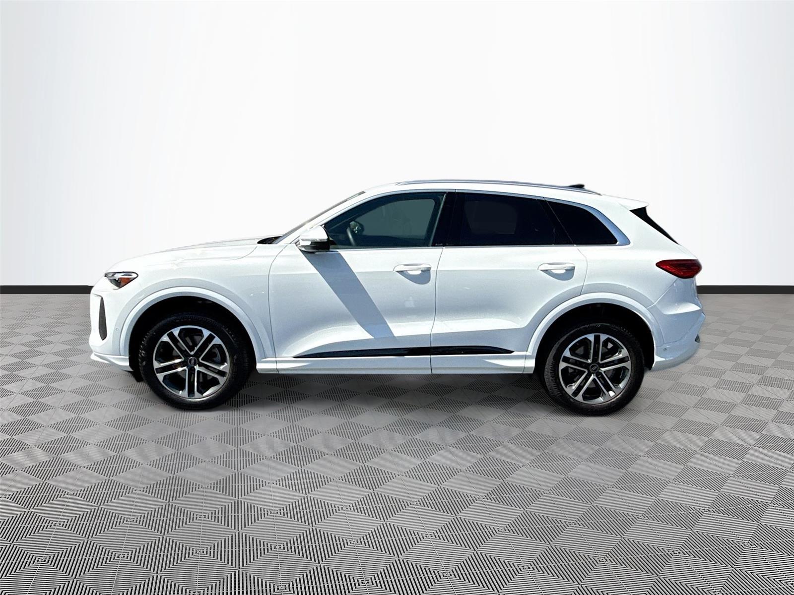 2025 Audi Q5 Premium