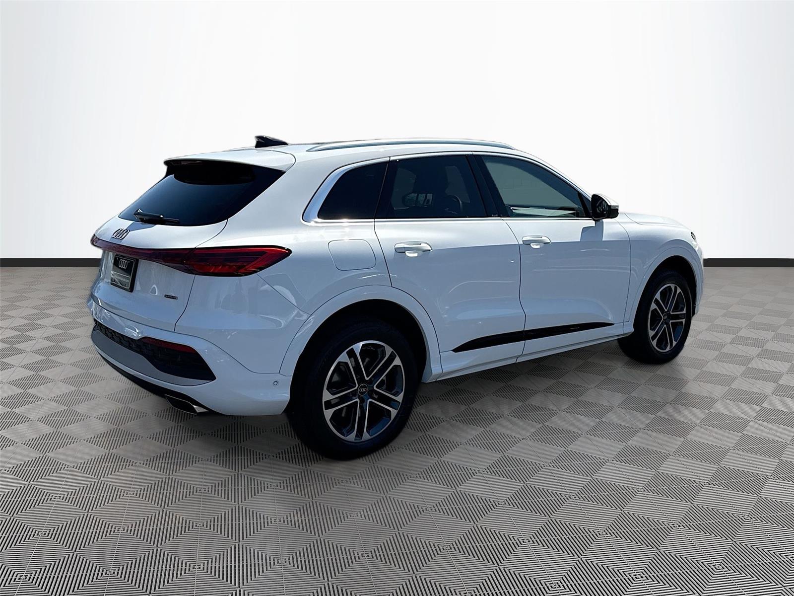 2025 Audi Q5 Premium