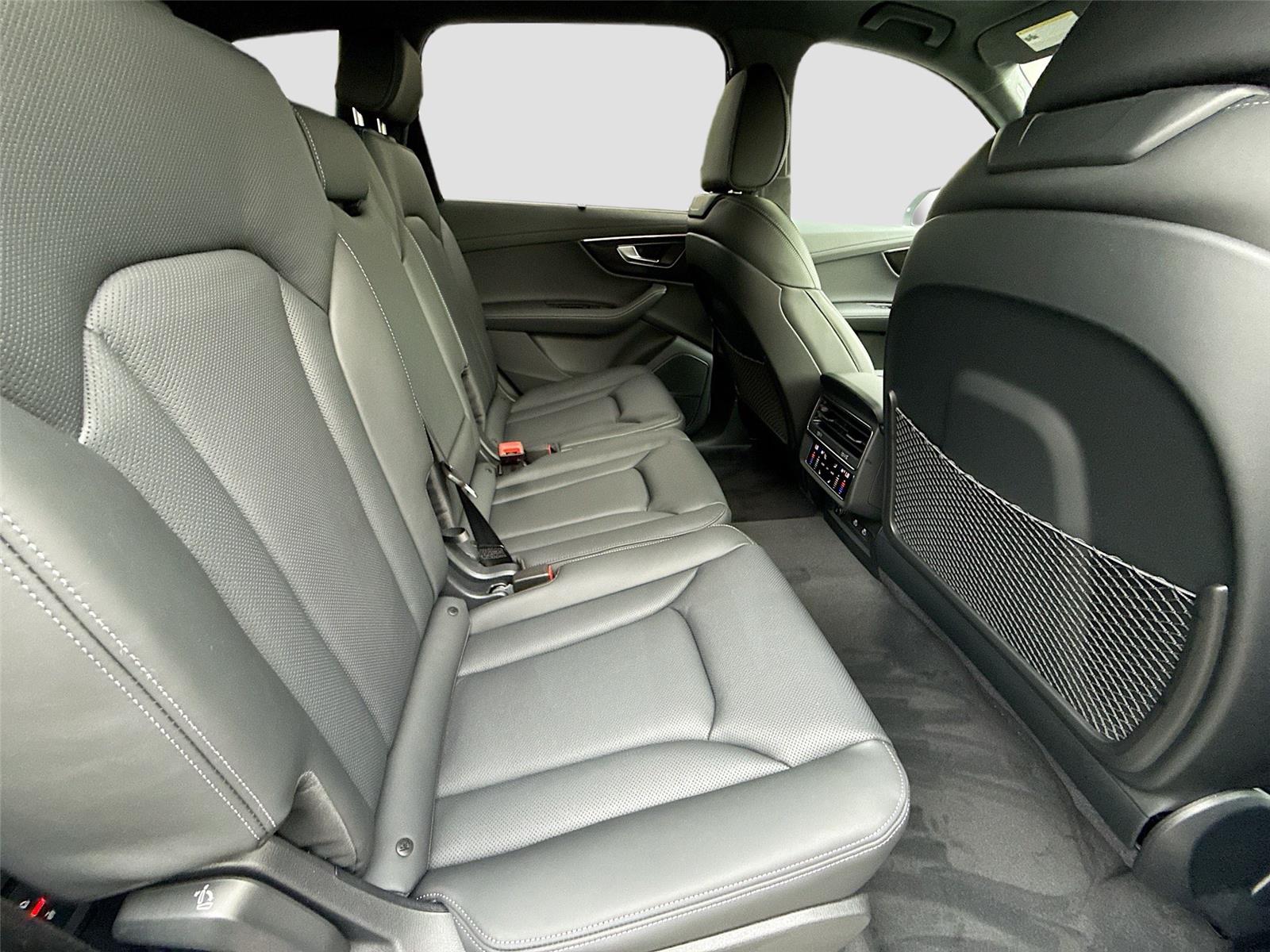 2026 Audi Q7 Prestige