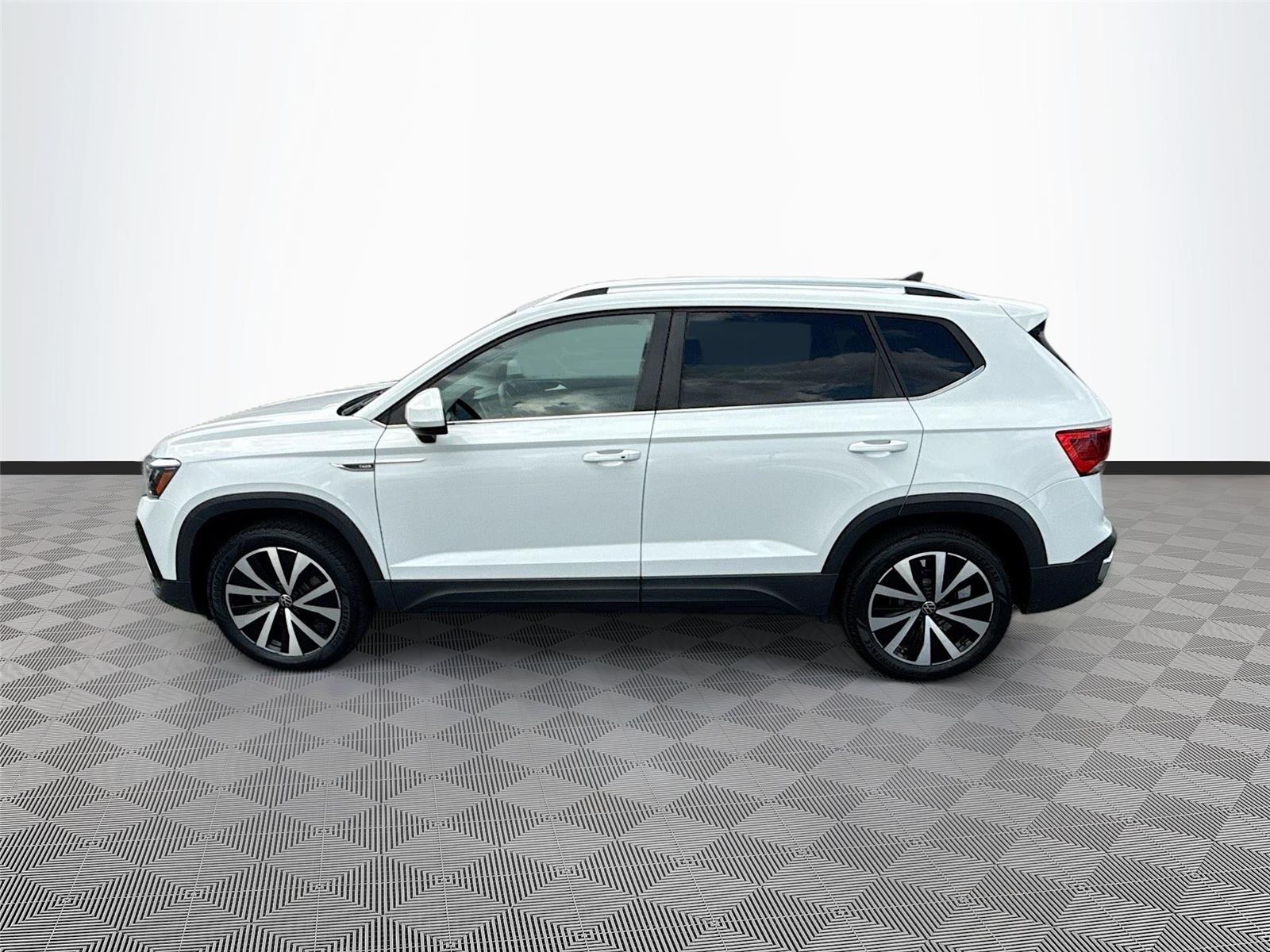 2022 Volkswagen Taos SE