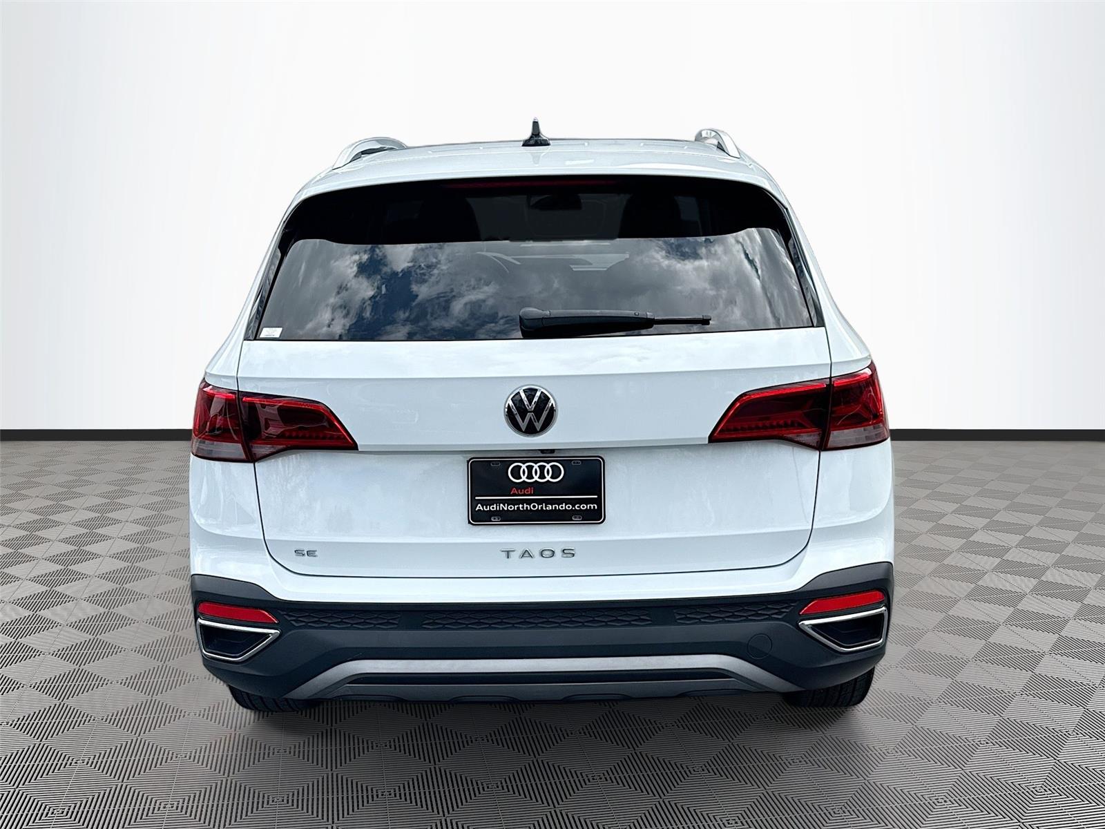 2022 Volkswagen Taos SE