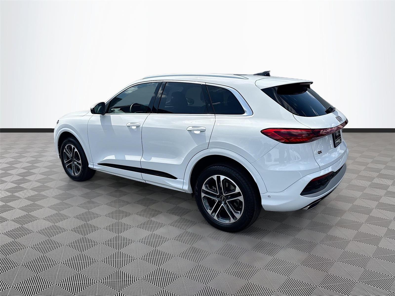 2025 Audi Q5 Premium