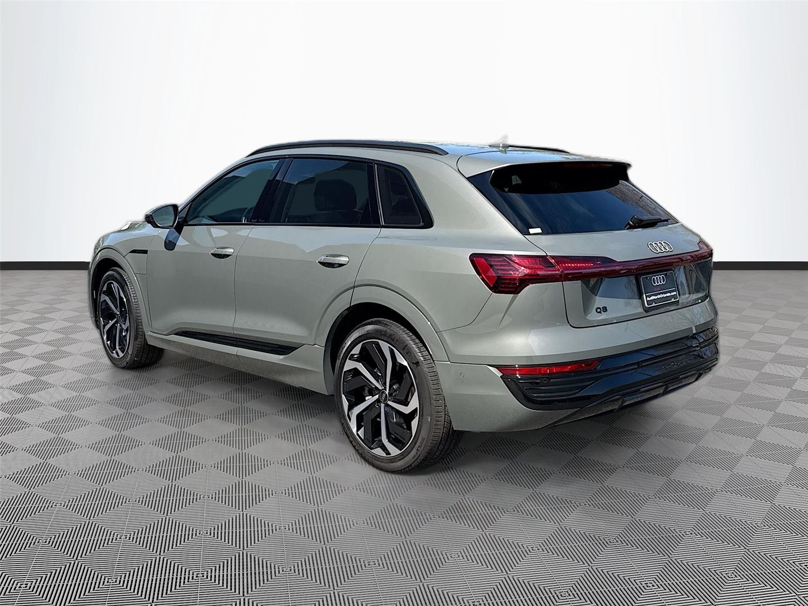 2024 Audi Q8 e-tron Premium Plus