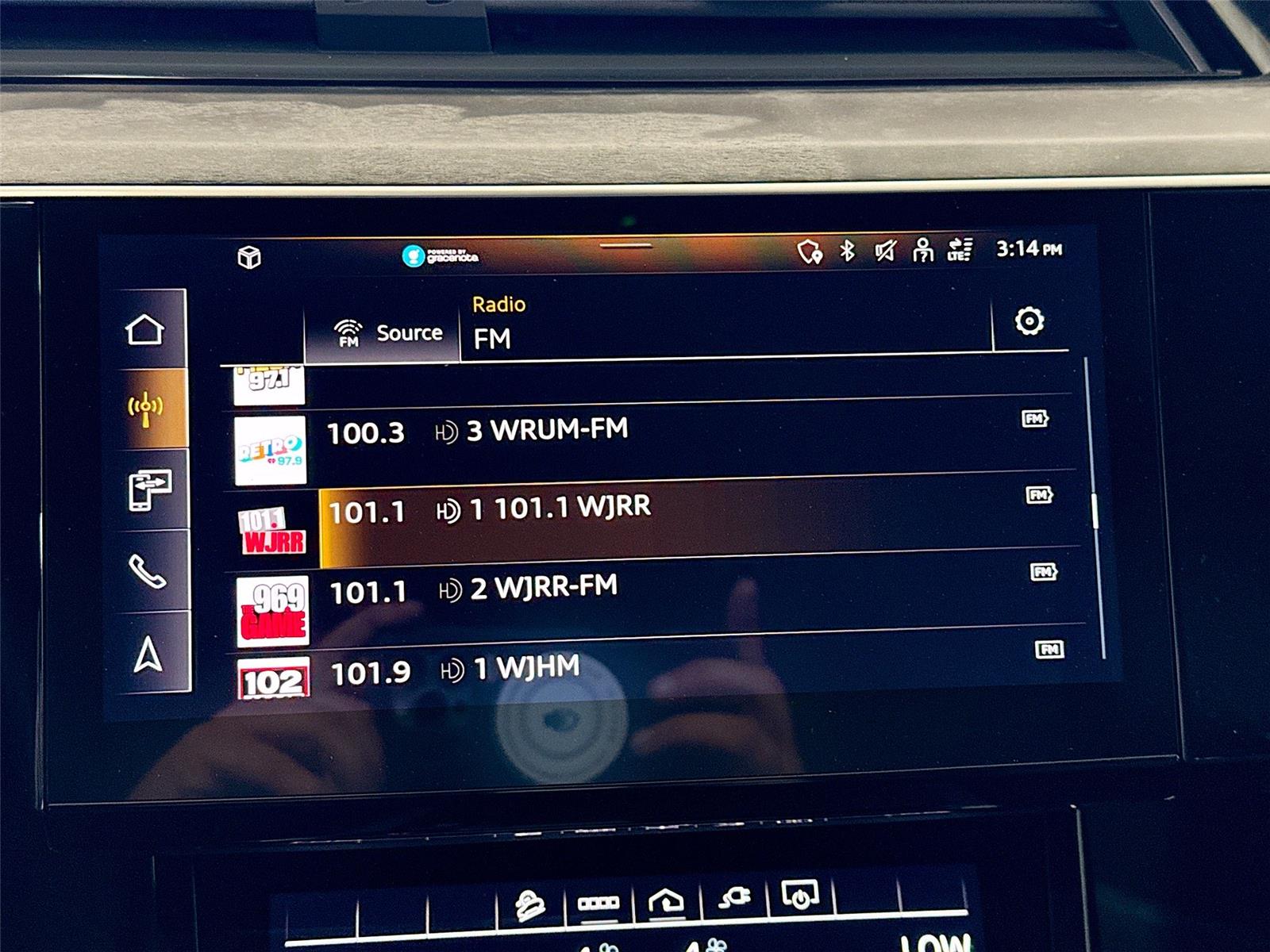 2024 Audi Q8 e-tron Premium Plus