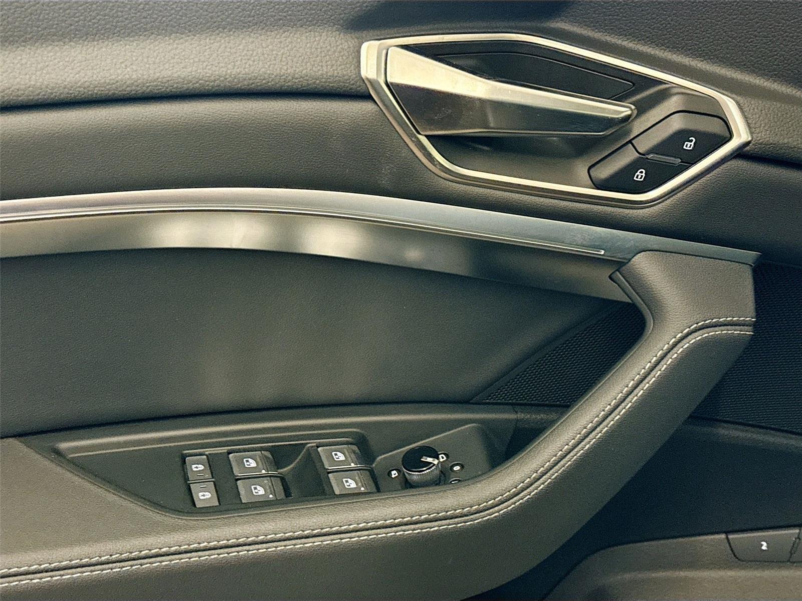 2024 Audi Q8 e-tron Premium Plus