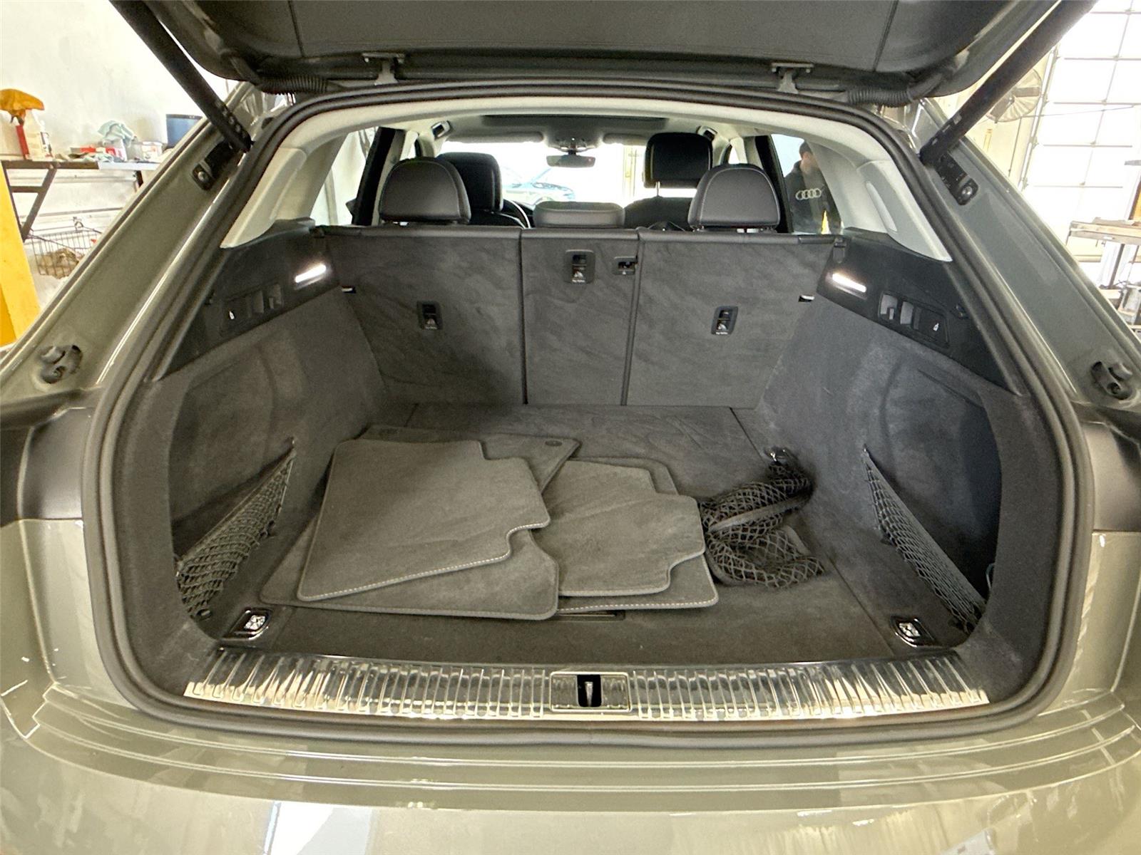 2024 Audi Q8 e-tron Premium Plus