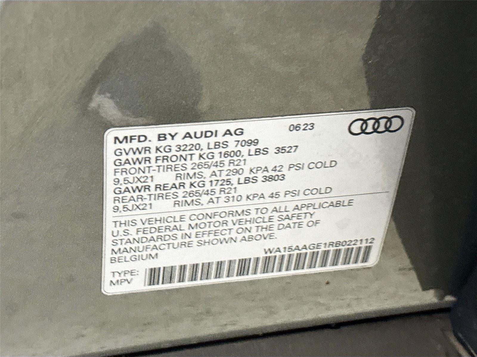 2024 Audi Q8 e-tron Premium Plus