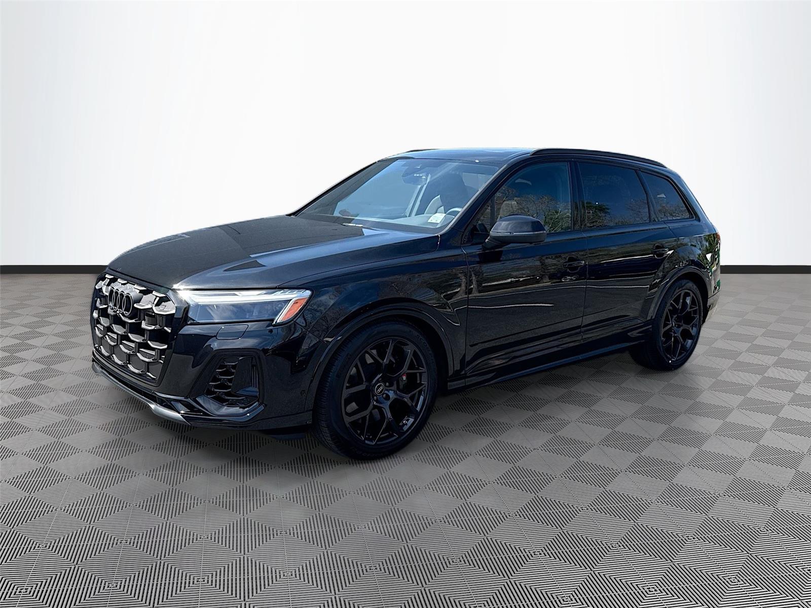2026 Audi SQ7 Premium Plus