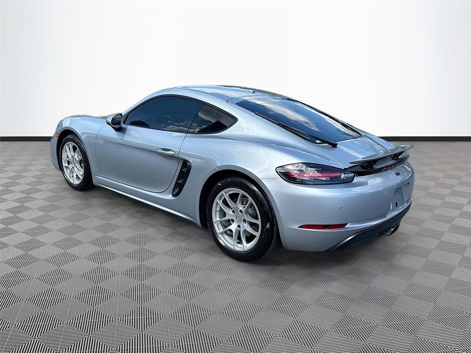 2021 Porsche 718 Cayman