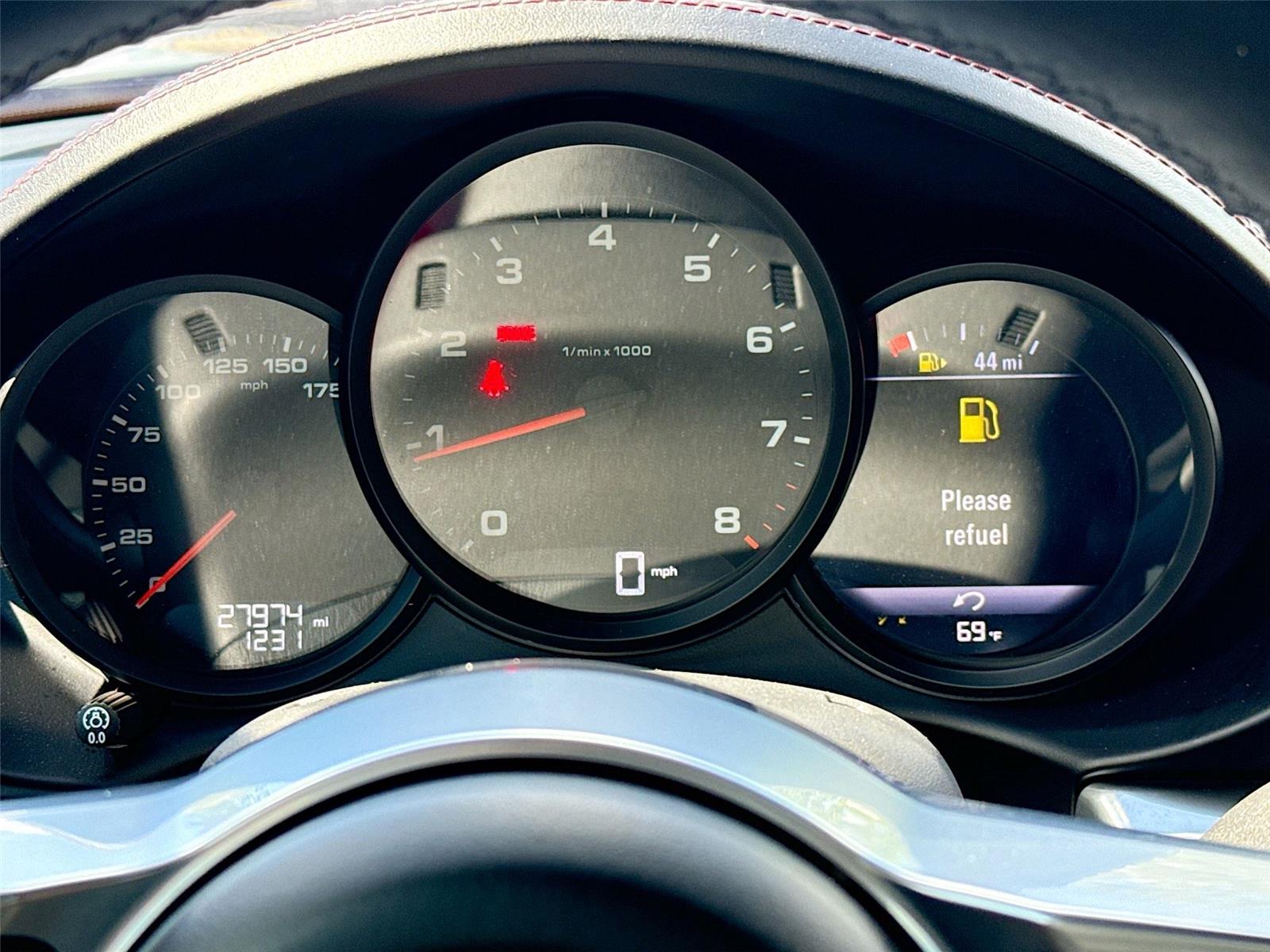 2021 Porsche 718 Cayman