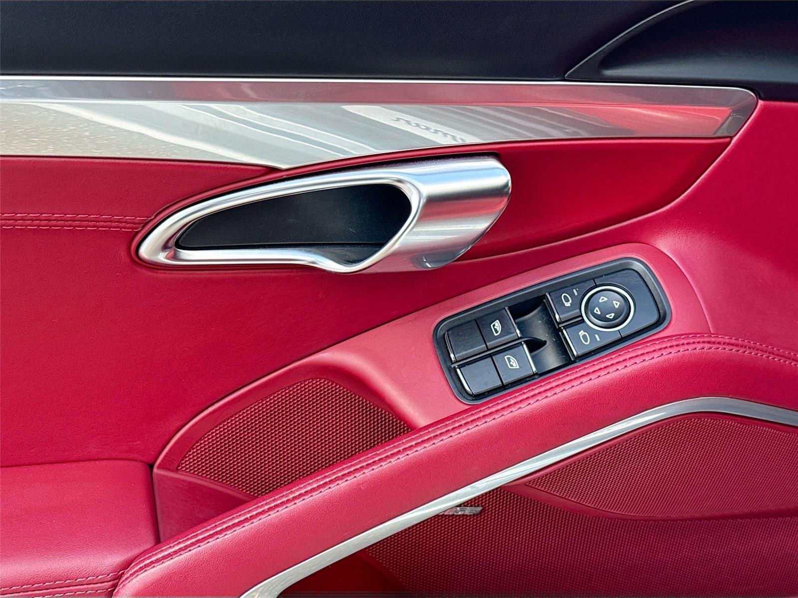 2021 Porsche 718 Cayman