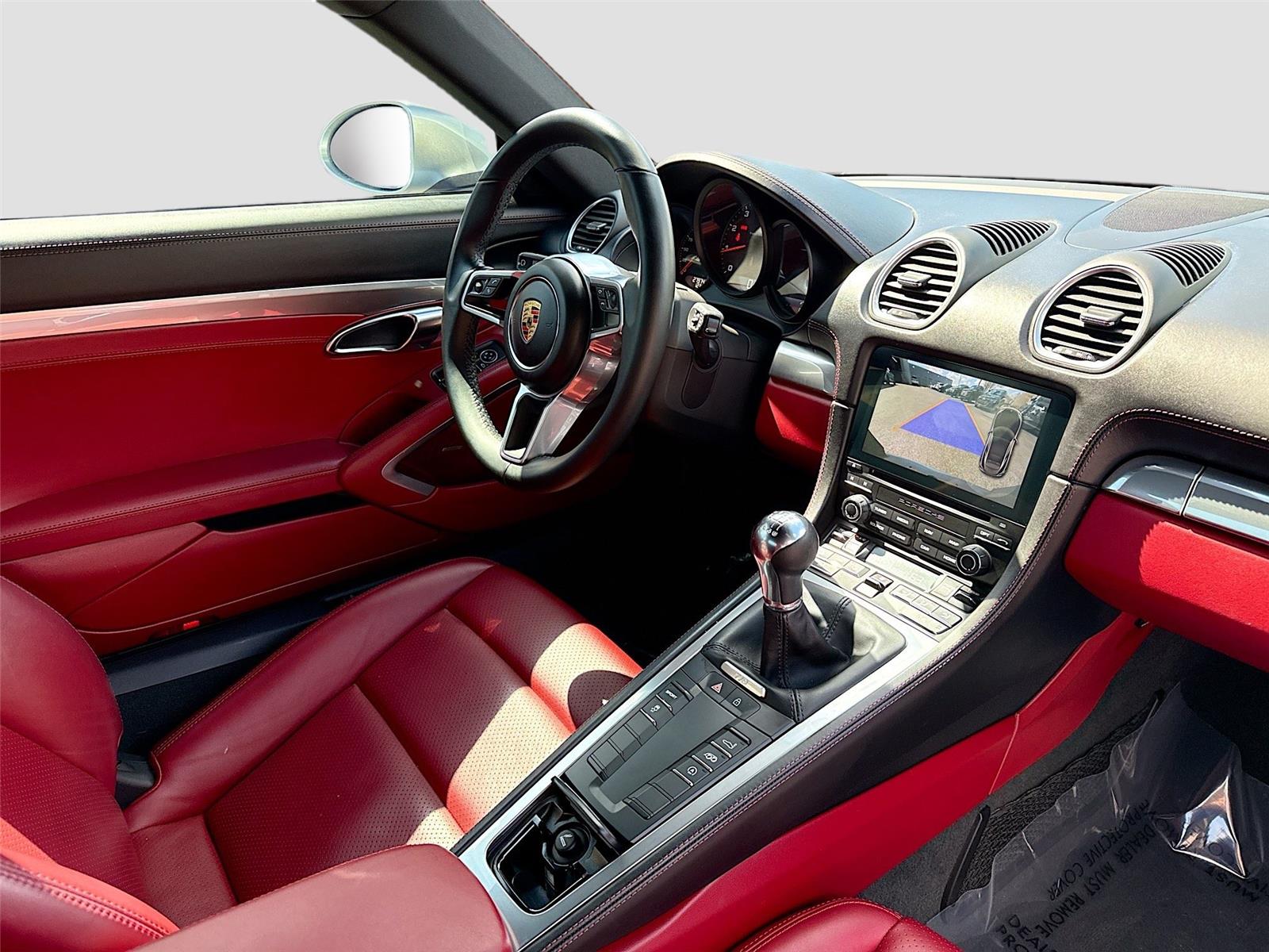 2021 Porsche 718 Cayman