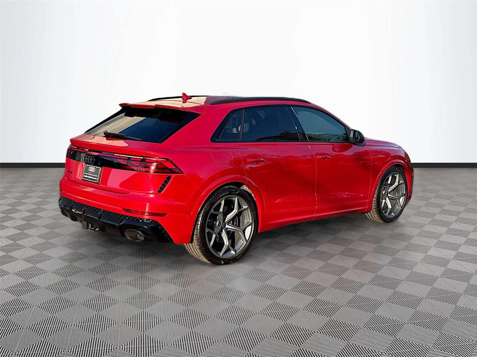 2026 Audi RS Q8 performance