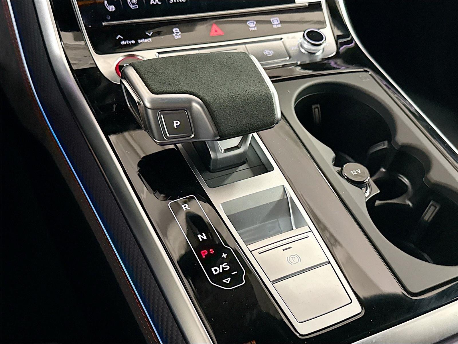 2026 Audi RS Q8 performance