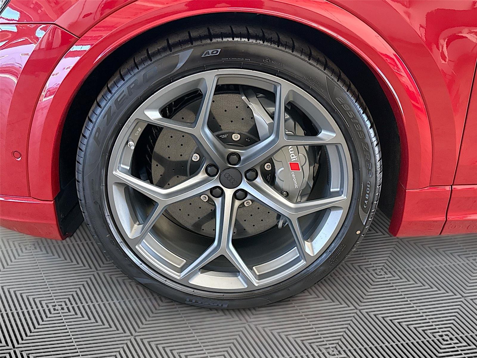 2026 Audi RS Q8 performance