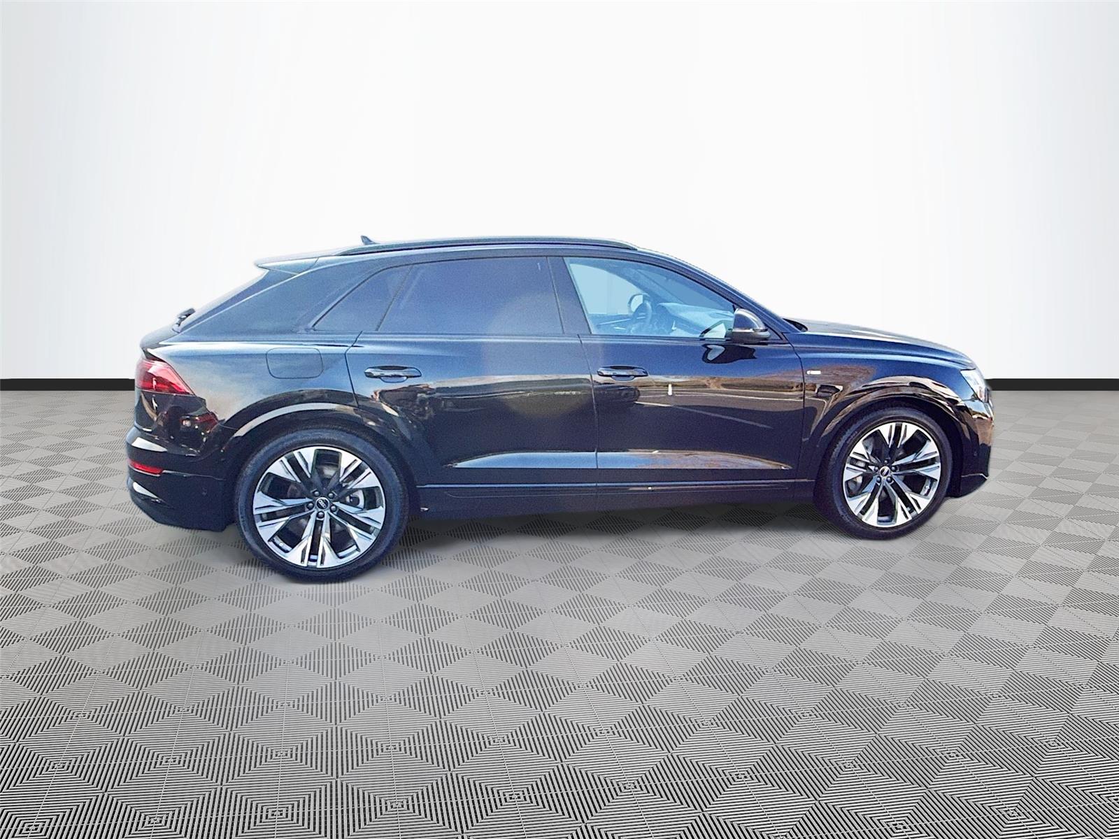 2026 Audi Q8 Premium Plus