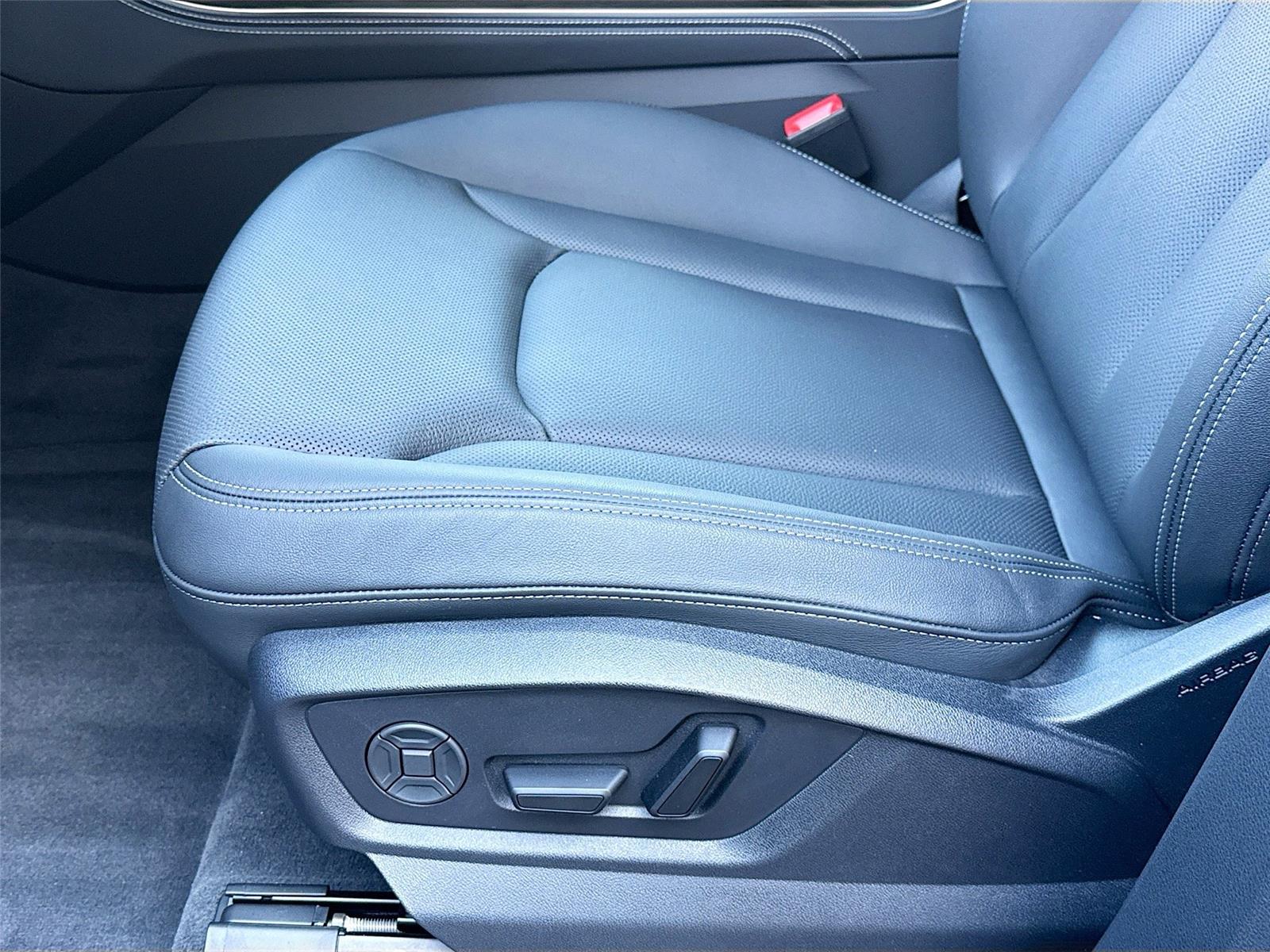 2026 Audi Q8 Premium Plus