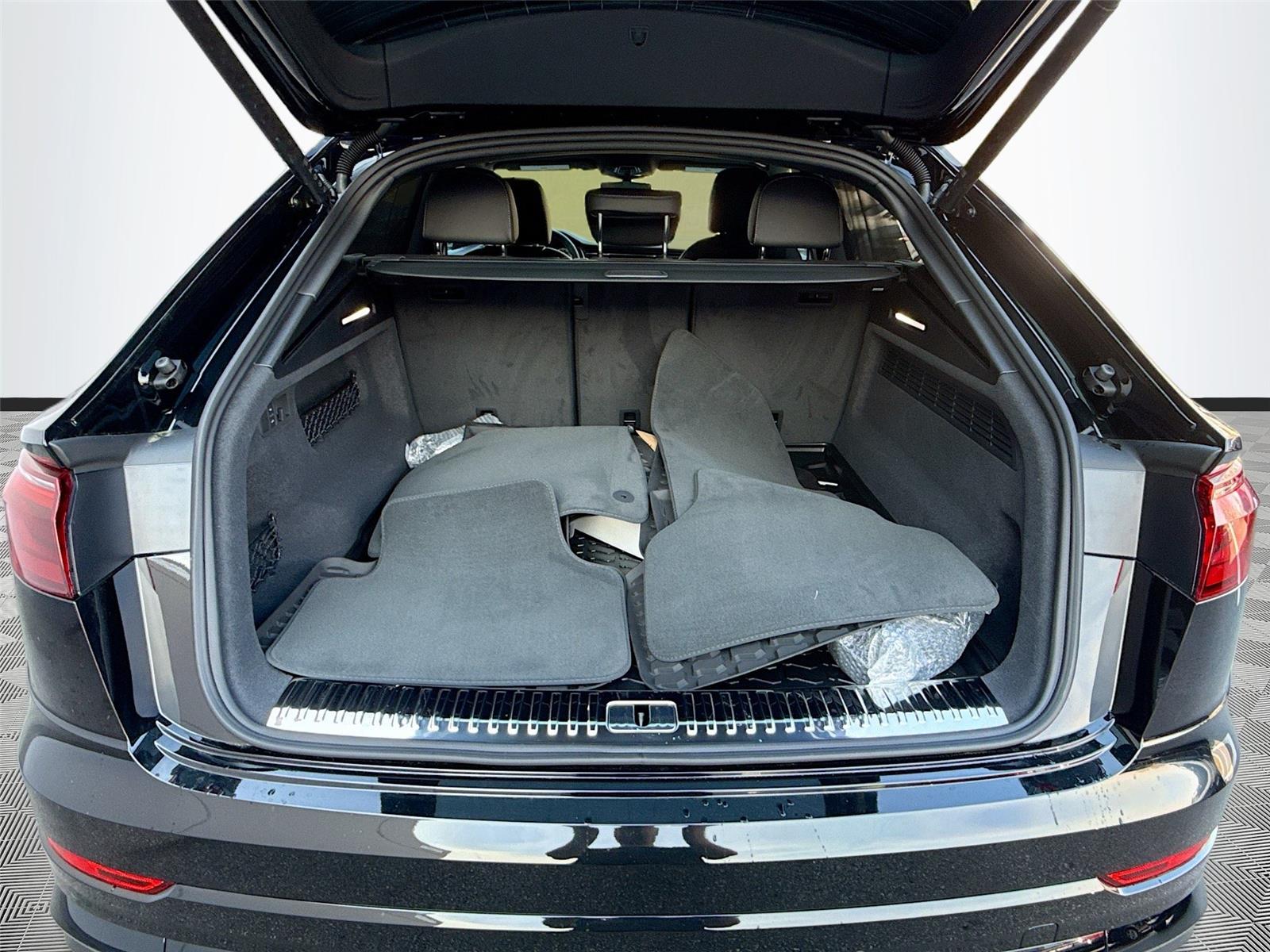 2026 Audi Q8 Premium Plus