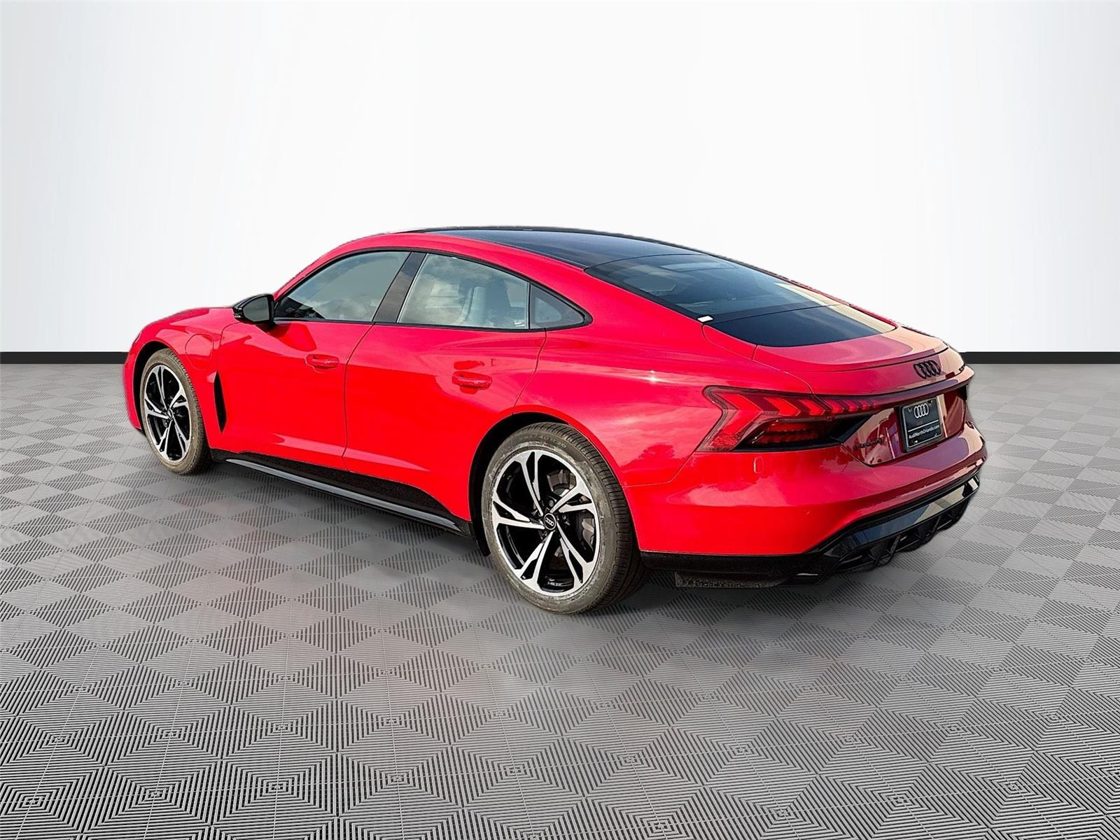 2024 Audi e-tron GT Premium Plus