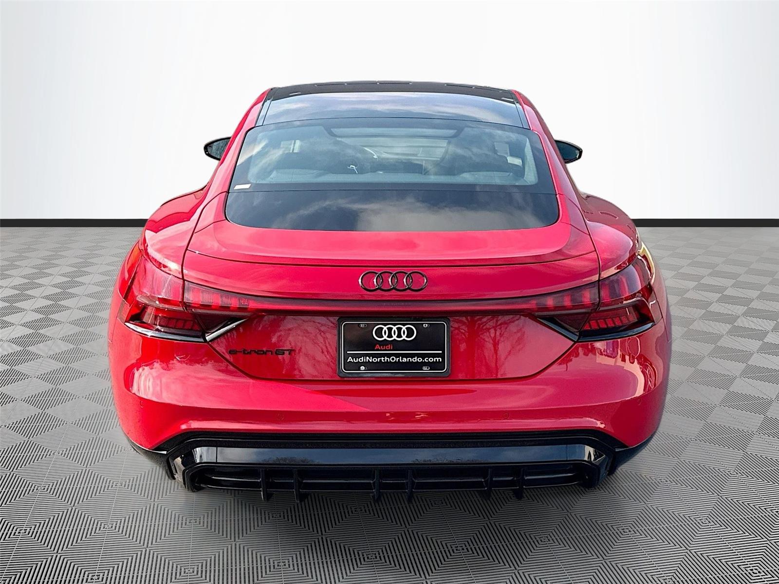 2024 Audi e-tron GT Premium Plus