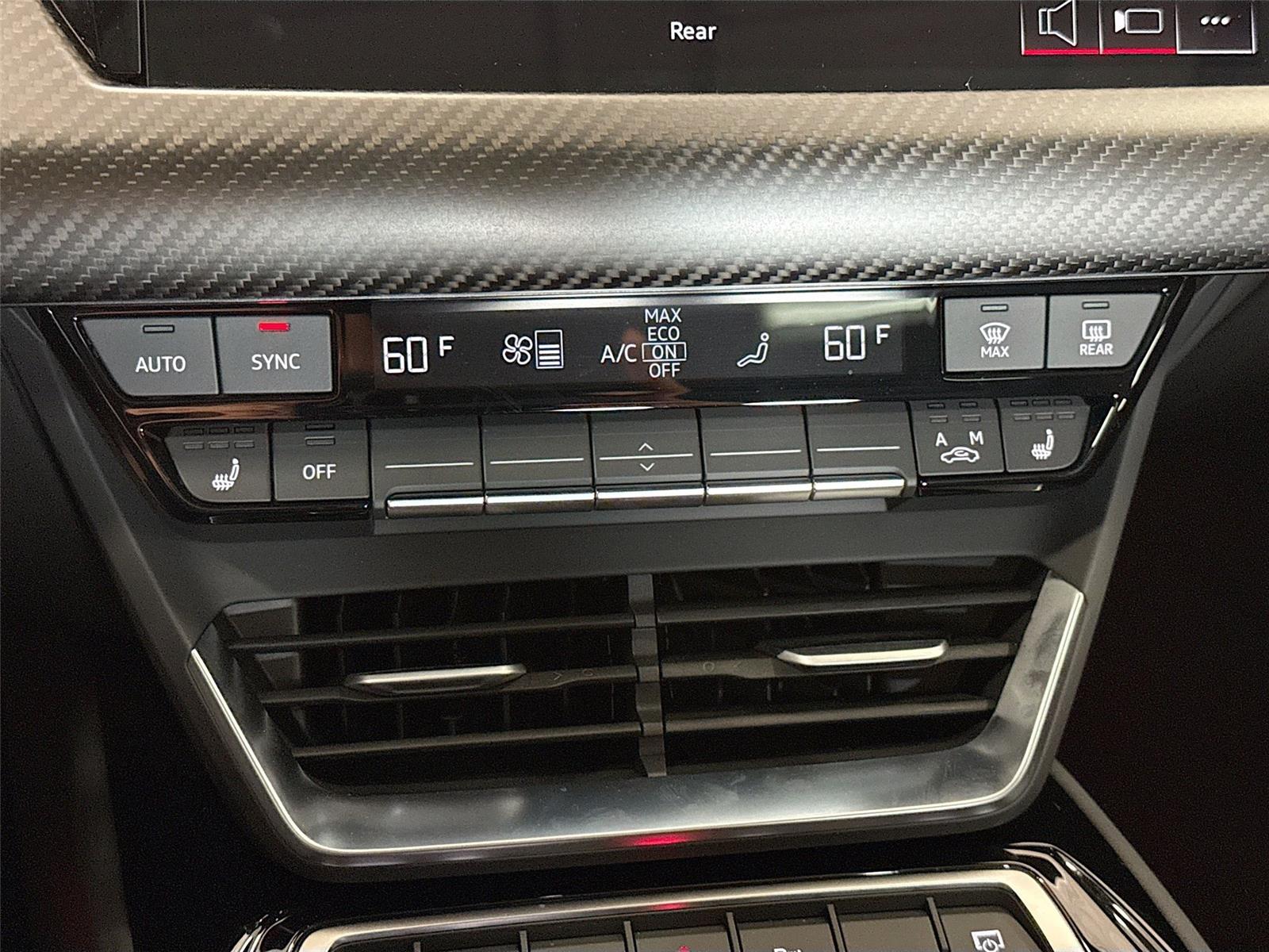 2024 Audi e-tron GT Premium Plus